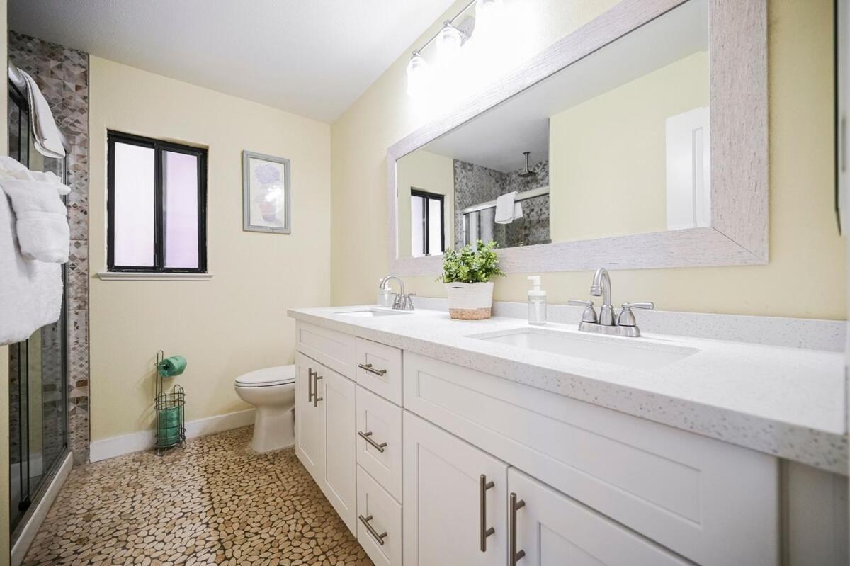 Spacious Henderson Hidden Gem!