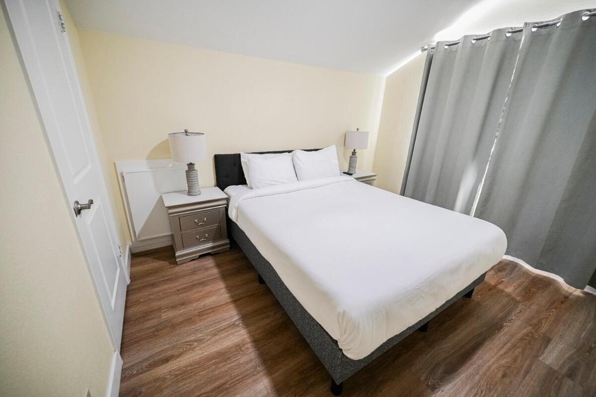 Apartment Spacious Henderson Hidden Gem!