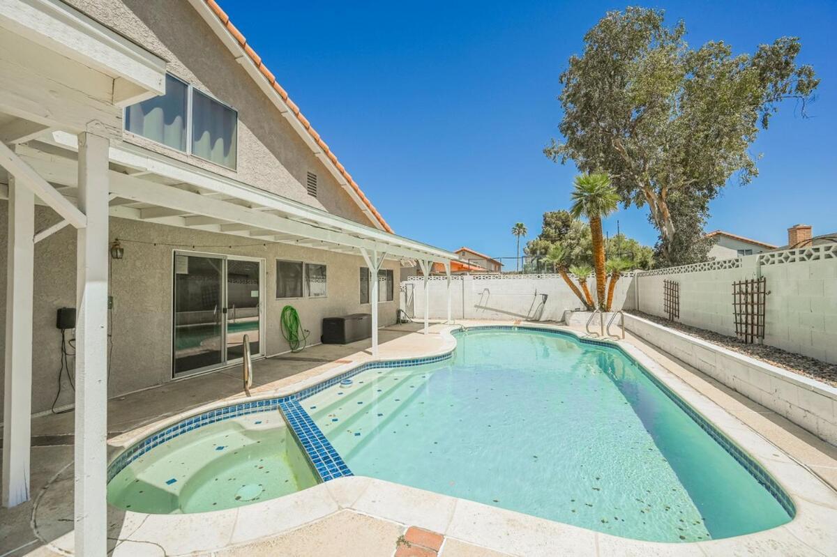 Spacious Henderson Hidden Gem!